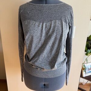 Athletic Essentials Women’s Gray Stretch Long-Sleeve Activewear Top, Size Large